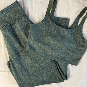 NWT Aerie Offline Joggers and Sports Bra Set size Medium